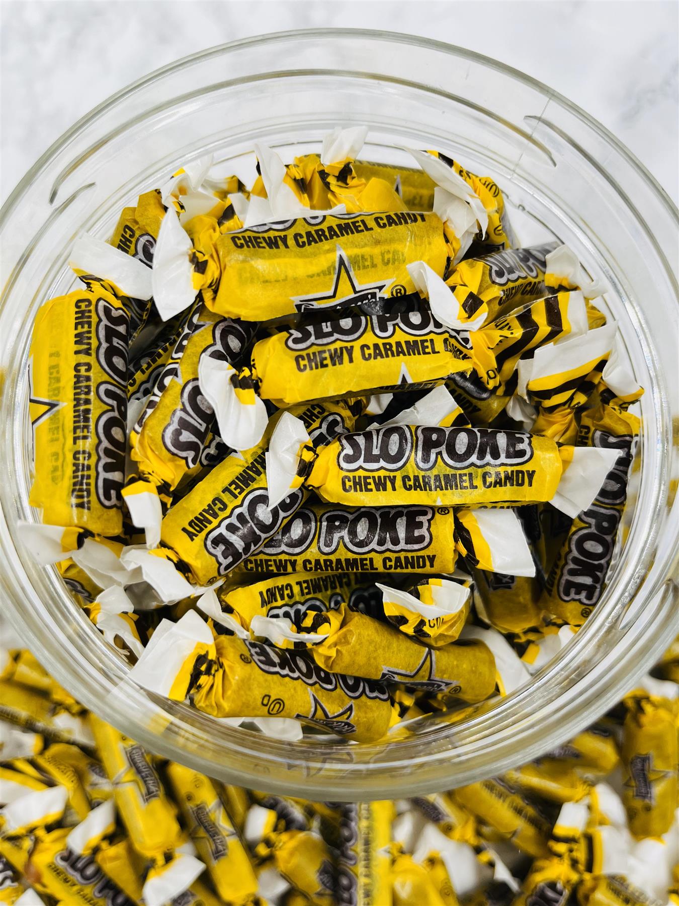 Simway Sweets Jar 695g - Slo Poke - Individually Wrapped American Sweets - Approximately 138 Pieces